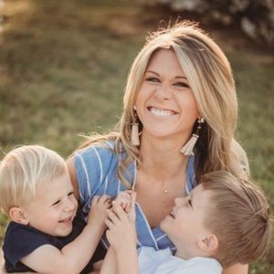 Meet your Posher, Sally jane